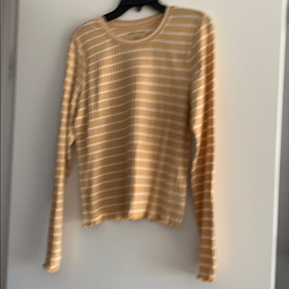 Yellow and cream striped tee